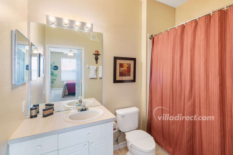En-suite Bathroom