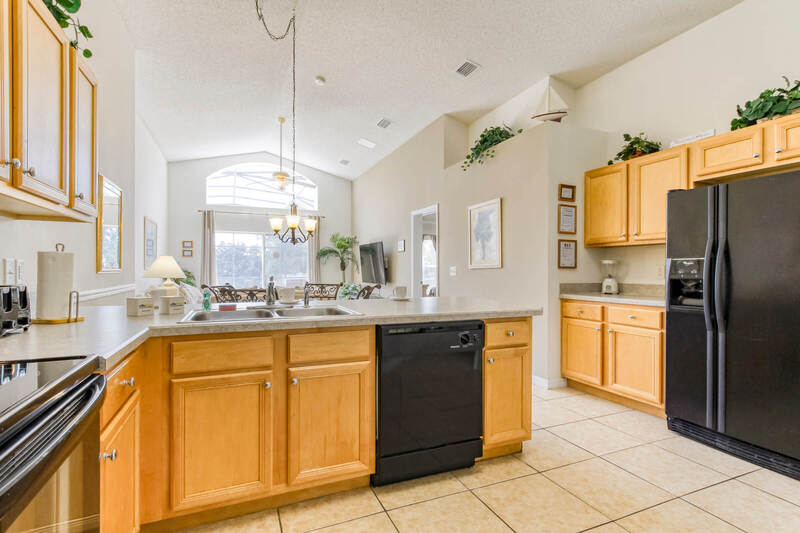 Spacious Kitchen