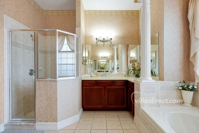 Primary en-suite shower & vanity