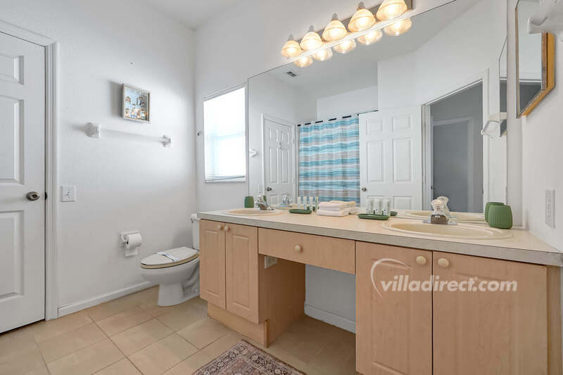 Ensuite bathroom