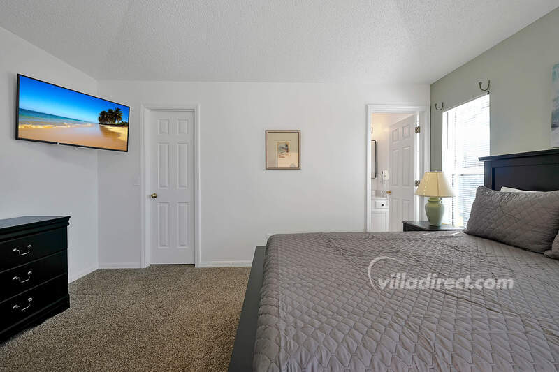 Queen bedroom #1