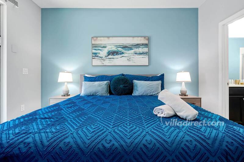 Bedroom 1 - king