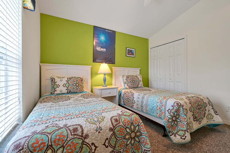Twin bedroom