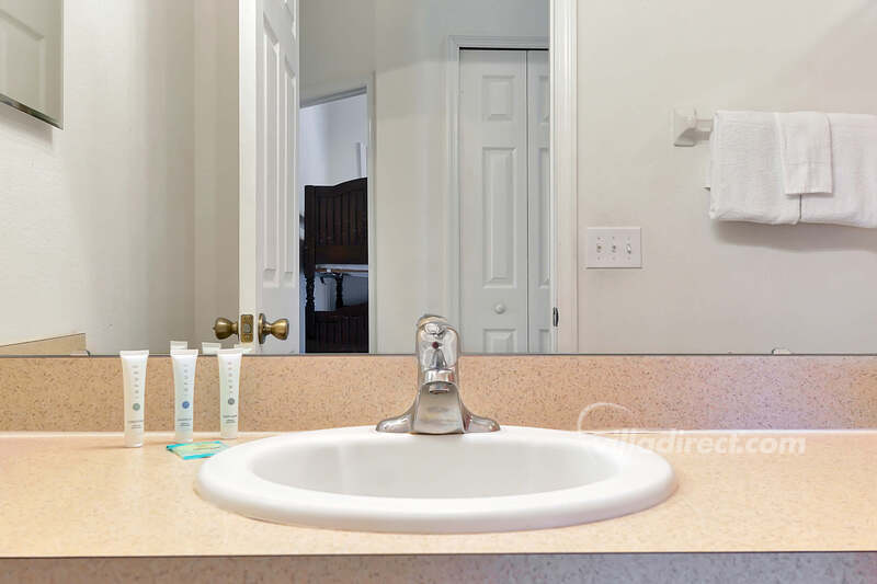Bathroom detail