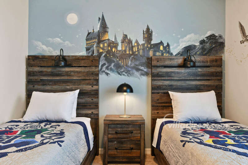Bedroom 4 Hogwarts mural