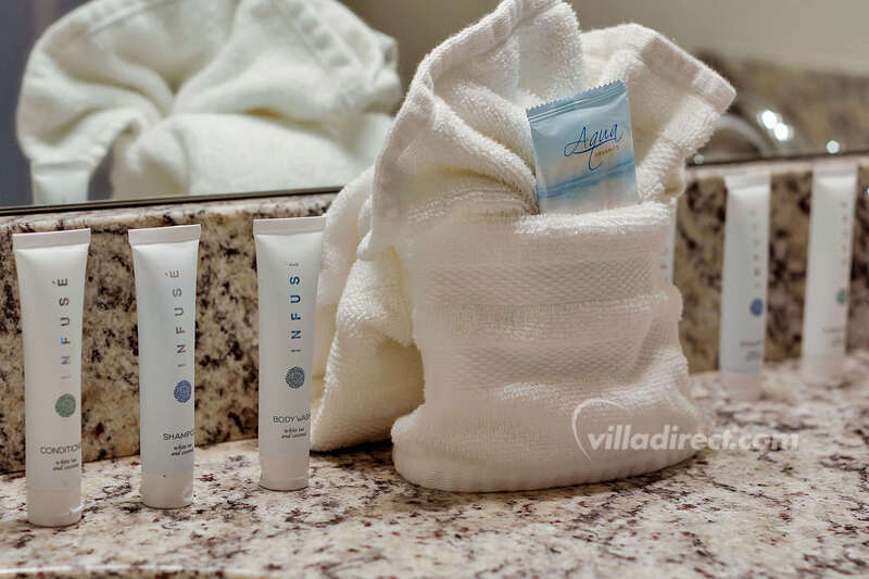 Towels and toiletries
