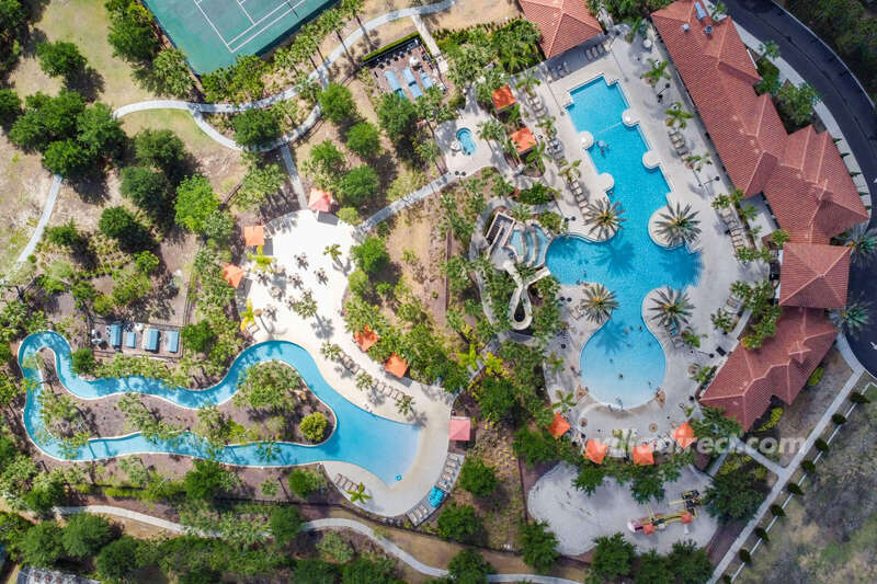 Pools and lazy river