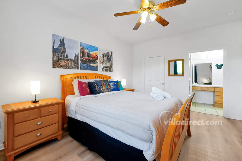 Queen bedroom suite