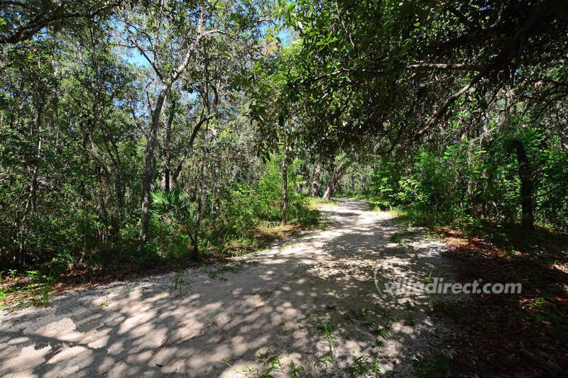 Emerald Island nature trail